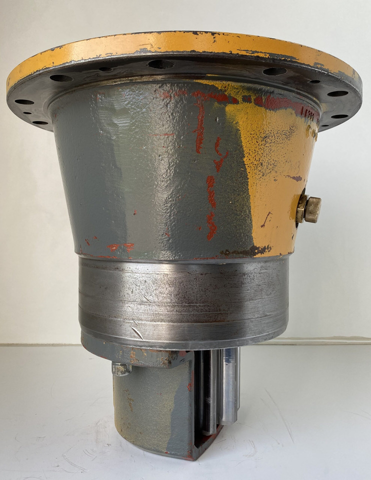 Liebherr Abtriebswellengehäuse ID-Nr.9441707 mit Abtriebswelle ID-Nr.9441713. SAT300/213 - SAT300/225 - SAT375/219. A900 C-LI, A944 B-LI, E942,LOS942,LOS944,P942,P944,R942,R944, R944B. #AB.1555# - Μειωτήρας περιστροφής για Κατασκευή μηχανήματα: φωτογραφία 1 Liebherr Abtriebswellengehäuse ID-Nr.9441707 mit Abtriebswelle ID-Nr.9441713. SAT300/213 - SAT300/225 - SAT375/219. A900 C-LI, A944 B-LI, E942,LOS942,LOS944,P942,P944,R942,R944, R944B. #AB.1555# - Μειωτήρας περιστροφής για Κατασκευή μηχανήματα: φωτογραφία 1