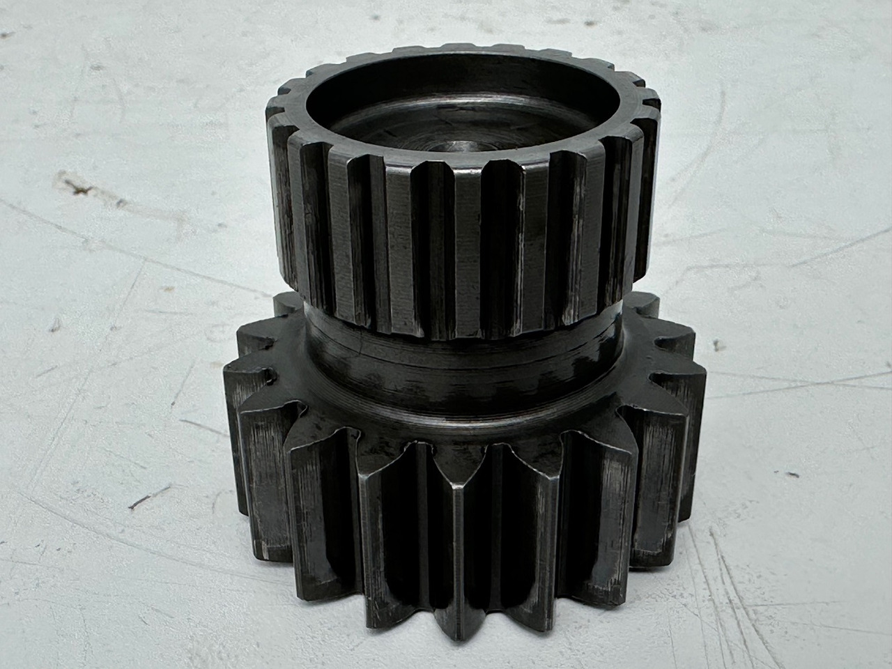 Liebherr - Bonfiglioli Sonnenrad mit ID-Nr.10167165. LTM 1045-3-1-, LTM 1055-1, LTM 1055-3-1-, LTM 1055-3-2-, LTM1070-4-1-, LTM1070-4-2-. #10167165.6088598# - Μετάδοσης κίνησης για Κατασκευή μηχανήματα: φωτογραφία 1 Liebherr - Bonfiglioli Sonnenrad mit ID-Nr.10167165. LTM 1045-3-1-, LTM 1055-1, LTM 1055-3-1-, LTM 1055-3-2-, LTM1070-4-1-, LTM1070-4-2-. #10167165.6088598# - Μετάδοσης κίνησης για Κατασκευή μηχανήματα: φωτογραφία 1