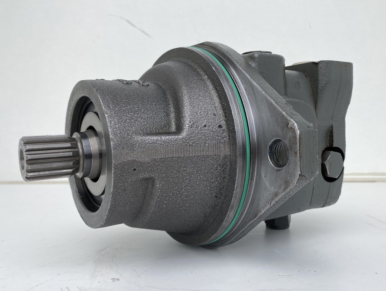 Liebherr Hydraulikeinbaumotor FMF045, ID-Nr.10132702. A924,LH30C,LH30M,LH35M,LH35MT,LH40C,LH40CP,LH40M,LH40MP,LH50CHR,LH50M,LH50MHR,LH50MT. #07110# - Υδραυλικός κινητήρας για Τροχοφόρος εκσκαφέας: φωτογραφία 3 Liebherr Hydraulikeinbaumotor FMF045, ID-Nr.10132702. A924,LH30C,LH30M,LH35M,LH35MT,LH40C,LH40CP,LH40M,LH40MP,LH50CHR,LH50M,LH50MHR,LH50MT. #07110# - Υδραυλικός κινητήρας για Τροχοφόρος εκσκαφέας: φωτογραφία 3