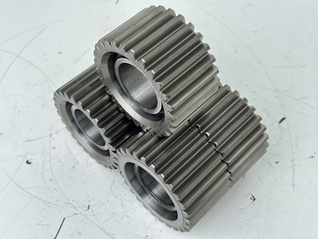 Liebherr Planetenrad ID-Nr.90204951. FAT325P114 - FAT325P115 - FAT325P119. A924,LH30,R914 COMP,R914 RAIL,LOS914,LOS920,R918,R920,R922. #14213745.20.01# - Μοτέρ πορείας για Κατασκευή μηχανήματα: φωτογραφία 4 Liebherr Planetenrad ID-Nr.90204951. FAT325P114 - FAT325P115 - FAT325P119. A924,LH30,R914 COMP,R914 RAIL,LOS914,LOS920,R918,R920,R922. #14213745.20.01# - Μοτέρ πορείας για Κατασκευή μηχανήματα: φωτογραφία 4