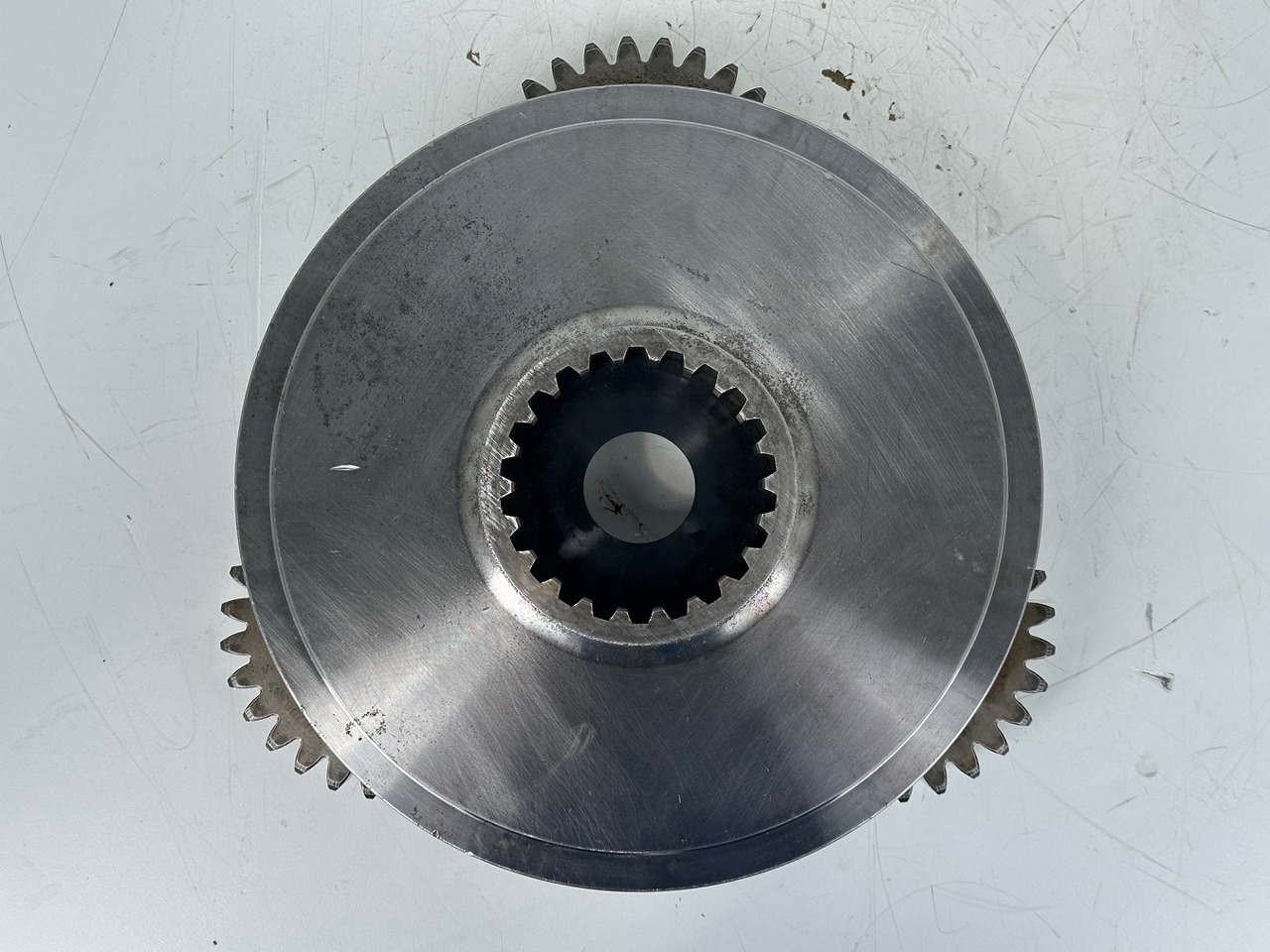 Μοτέρ πορείας για Ερπυστριοφόρος εκσκαφέας Liebherr Planetenträger ID-Nr.90024938 mit Planetenräder ID-Nr.90024939. FAT400P112 -FAT400P130 - FAT400P139. LO1936,LOS926,R926,R928,R930,R934,R936,R940,R944,R946,R950 T. #H1.6569.90024939#: φωτογραφία 6 Μοτέρ πορείας για Ερπυστριοφόρος εκσκαφέας Liebherr Planetenträger ID-Nr.90024938 mit Planetenräder ID-Nr.90024939. FAT400P112 -FAT400P130 - FAT400P139. LO1936,LOS926,R926,R928,R930,R934,R936,R940,R944,R946,R950 T. #H1.6569.90024939#: φωτογραφία 6