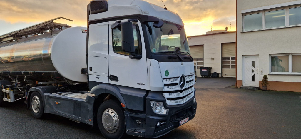 Mercedes Benz Actros 1842 4x2 (Nr. 5952) - Τράκτορας: φωτογραφία 3 Mercedes Benz Actros 1842 4x2 (Nr. 5952) - Τράκτορας: φωτογραφία 3