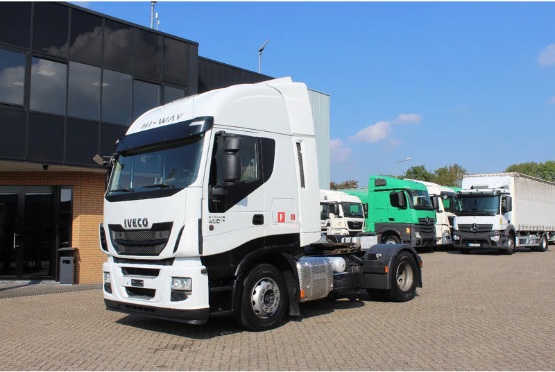 Iveco Stralis 460 * RETARDER * MANUAL BIG GEARBOX * 4X2 * - Τράκτορας: φωτογραφία 1 Iveco Stralis 460 * RETARDER * MANUAL BIG GEARBOX * 4X2 * - Τράκτορας: φωτογραφία 1