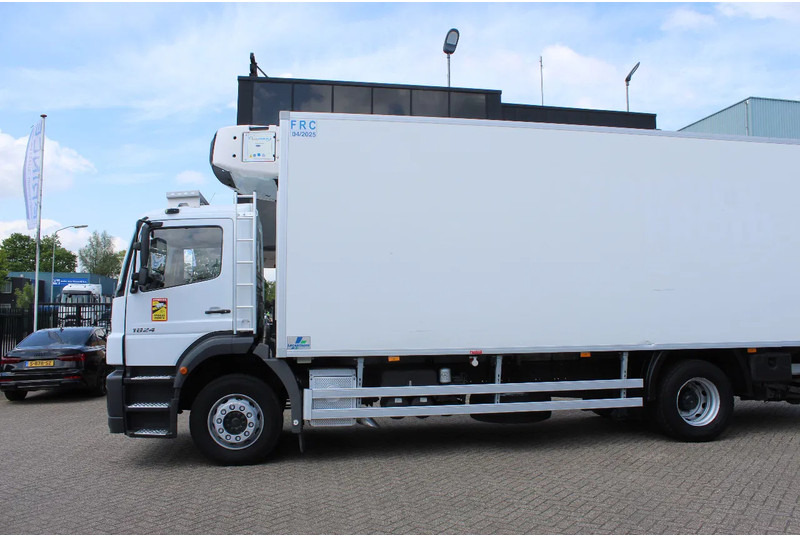Mercedes-Benz Axor 1824 * EURO5 * 4X2 * CARRIER SUPRA 850 * MANUAL * only 100tkm!!! * - Φορτηγό ψυγείο: φωτογραφία 2 Mercedes-Benz Axor 1824 * EURO5 * 4X2 * CARRIER SUPRA 850 * MANUAL * only 100tkm!!! * - Φορτηγό ψυγείο: φωτογραφία 2