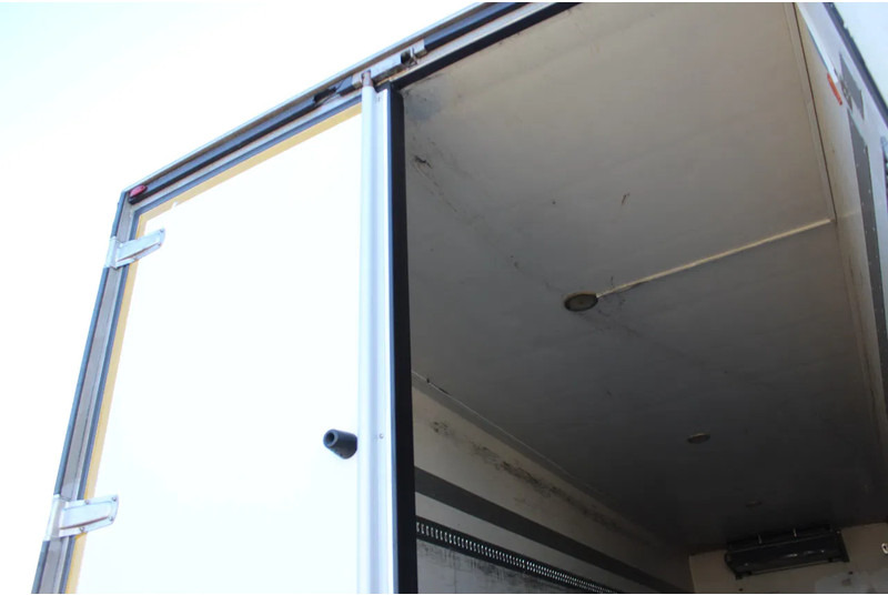 Φορτηγό ψυγείο Renault Midlum 270 * EURO5 * 4X2 * CARRIER SUPRA 950 MT *: φωτογραφία 9