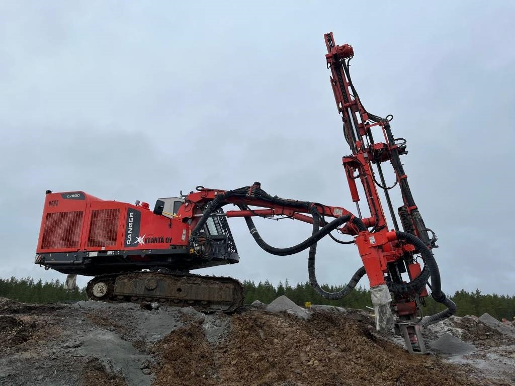 Sandvik DX800 - Γεωτρύπανο: φωτογραφία 2 Sandvik DX800 - Γεωτρύπανο: φωτογραφία 2