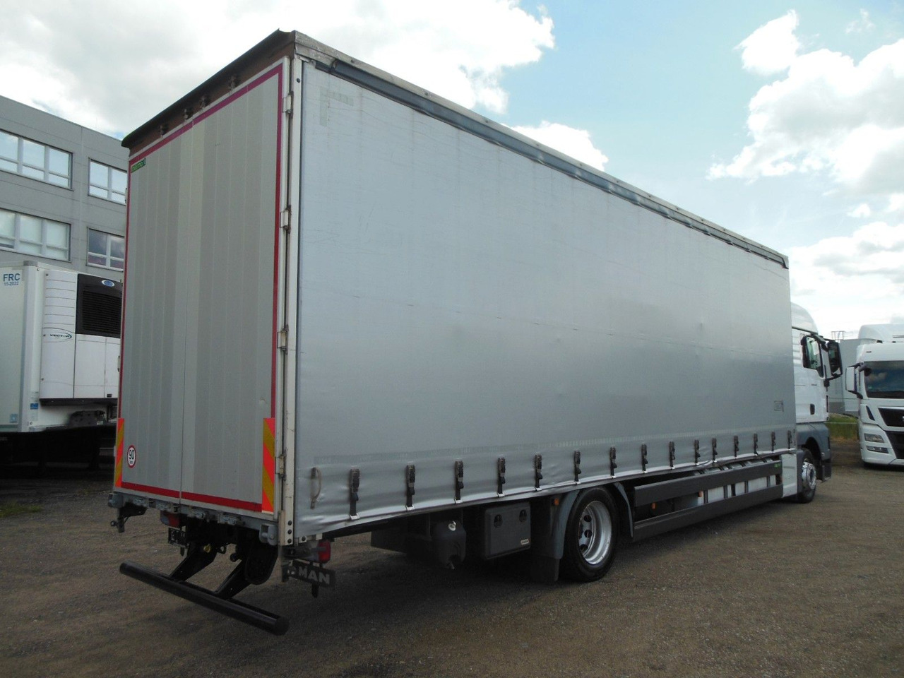 MAN TGX 18.460, XLX, VOLL LUFT, PRITSCHE 9,2M, TOP!! - Φορτηγό μουσαμάς: φωτογραφία 3 MAN TGX 18.460, XLX, VOLL LUFT, PRITSCHE 9,2M, TOP!! - Φορτηγό μουσαμάς: φωτογραφία 3