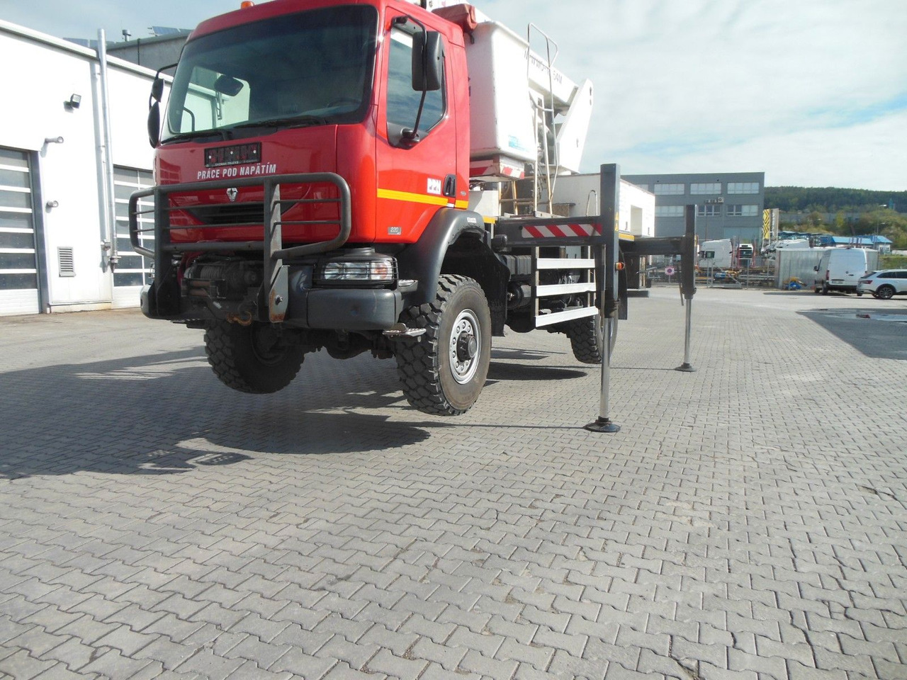 Renault MIDLUM 220.14,4X4,HUBARBEITBÜHNE 16,5M, ISOLIERT - Φορτηγό με εναέρια πλατφόρμα: φωτογραφία 5 Renault MIDLUM 220.14,4X4,HUBARBEITBÜHNE 16,5M, ISOLIERT - Φορτηγό με εναέρια πλατφόρμα: φωτογραφία 5