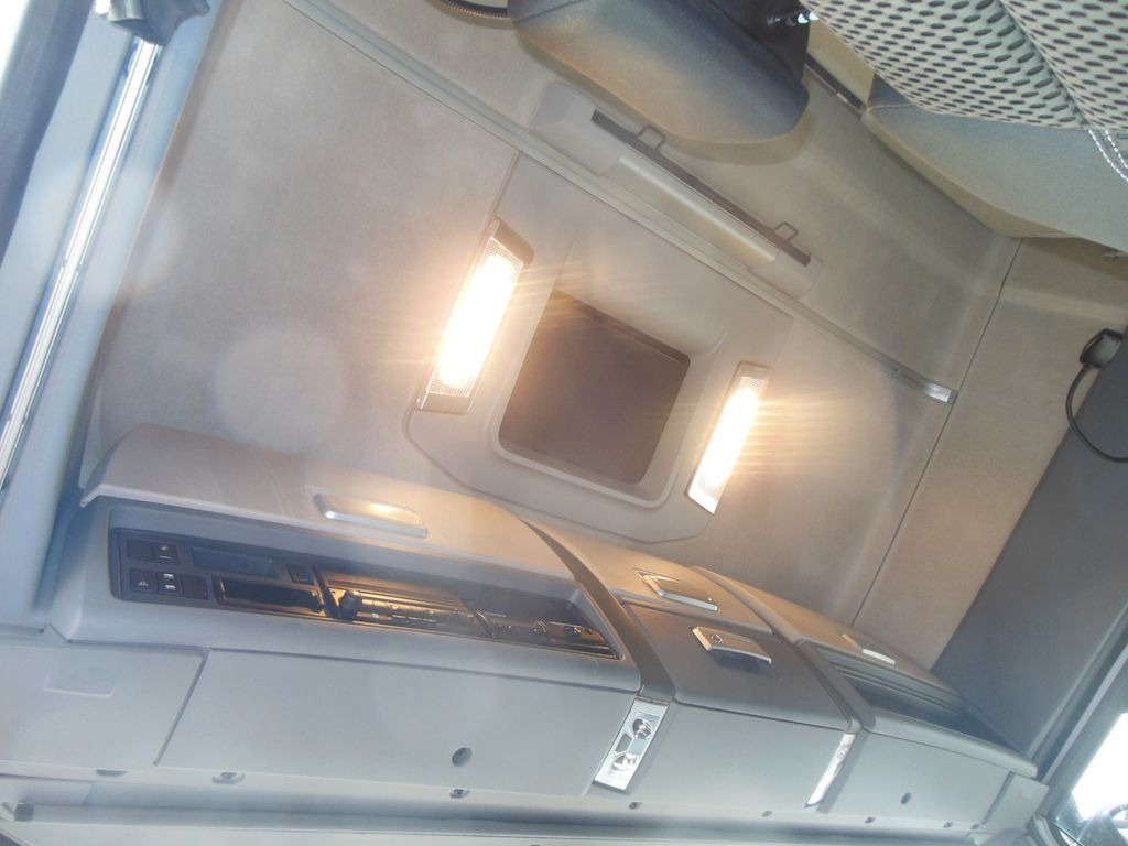 Τράκτορας Renault T520 COMFORT, LOWDECK, TOP STAND: φωτογραφία 8