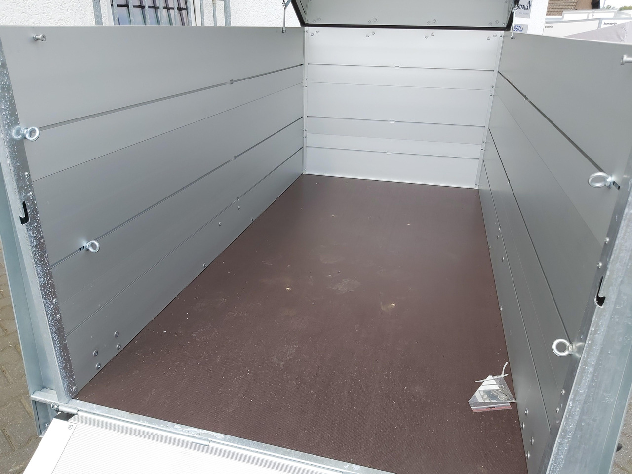ALUBOXX Deckelanhänger GTB 1200 VT2 251x126x118cm Heckrampe (S) 1160kg Winter Aktion - Ρυμούλκα κόφα: φωτογραφία 5 ALUBOXX Deckelanhänger GTB 1200 VT2 251x126x118cm Heckrampe (S) 1160kg Winter Aktion - Ρυμούλκα κόφα: φωτογραφία 5