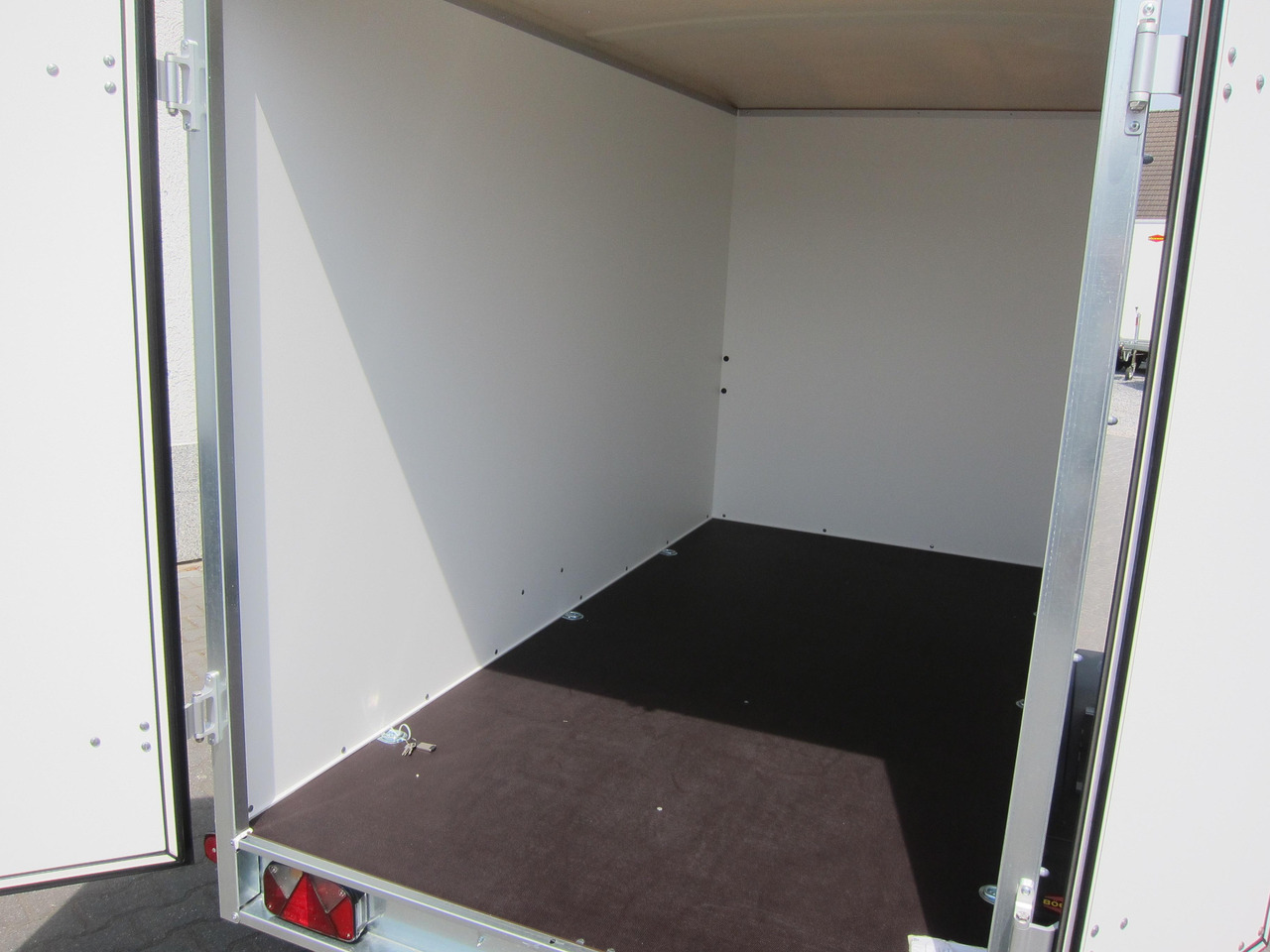 Böckmann Koffer KT 3015/135 M grau 301x150x182cm (M) 1350kg - Ρυμούλκα κόφα: φωτογραφία 4 Böckmann Koffer KT 3015/135 M grau 301x150x182cm (M) 1350kg - Ρυμούλκα κόφα: φωτογραφία 4