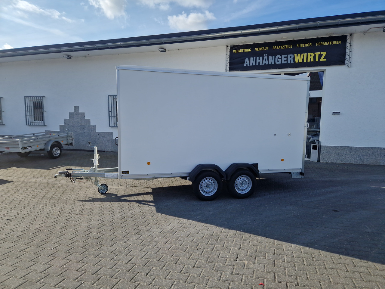 Böckmann Koffer KT 4018/27 H weiß 400x185x202cm (XL) 2700kg Modell 2024 - Ρυμούλκα κόφα: φωτογραφία 2 Böckmann Koffer KT 4018/27 H weiß 400x185x202cm (XL) 2700kg Modell 2024 - Ρυμούλκα κόφα: φωτογραφία 2