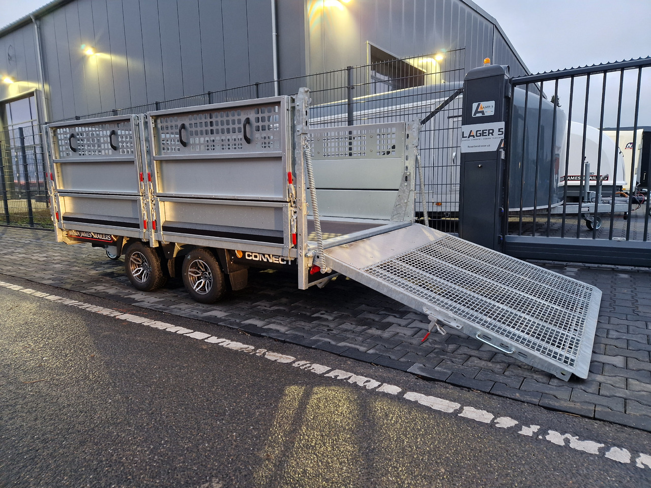 Brian James Trailer Connect 310x188cm black Premium Greenkeeper Alufelgen Tandem 10" 3000kg - Τρέιλερ πλατφόρμα/ Καρότσα: φωτογραφία 1 Brian James Trailer Connect 310x188cm black Premium Greenkeeper Alufelgen Tandem 10" 3000kg - Τρέιλερ πλατφόρμα/ Καρότσα: φωτογραφία 1