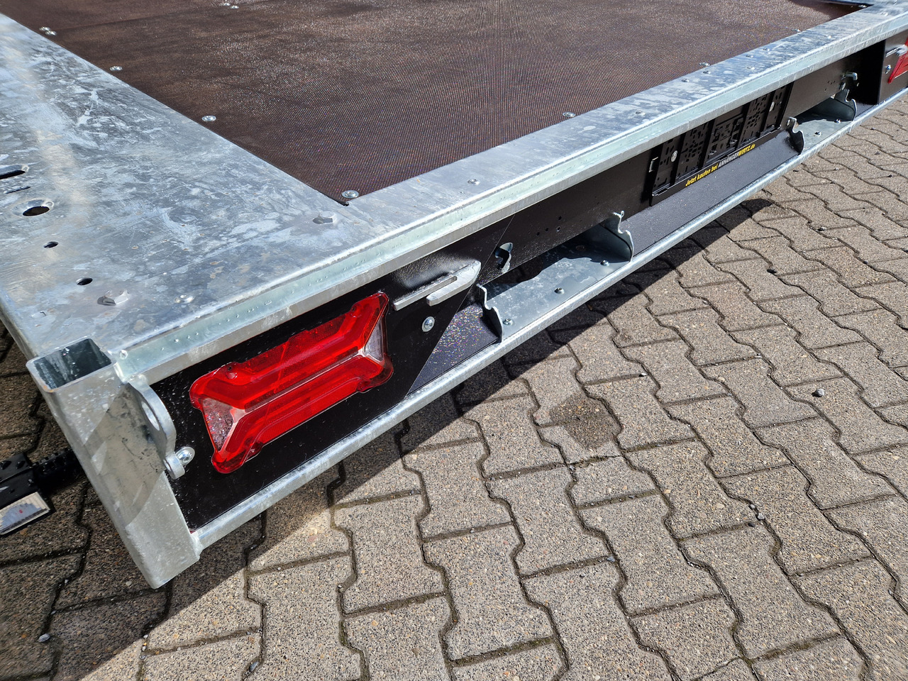 Brian James Trailer Connect 600x243cm plattform blackline Tridem 12" 3500kg - Τρέιλερ πλατφόρμα/ Καρότσα: φωτογραφία 5 Brian James Trailer Connect 600x243cm plattform blackline Tridem 12" 3500kg - Τρέιλερ πλατφόρμα/ Καρότσα: φωτογραφία 5