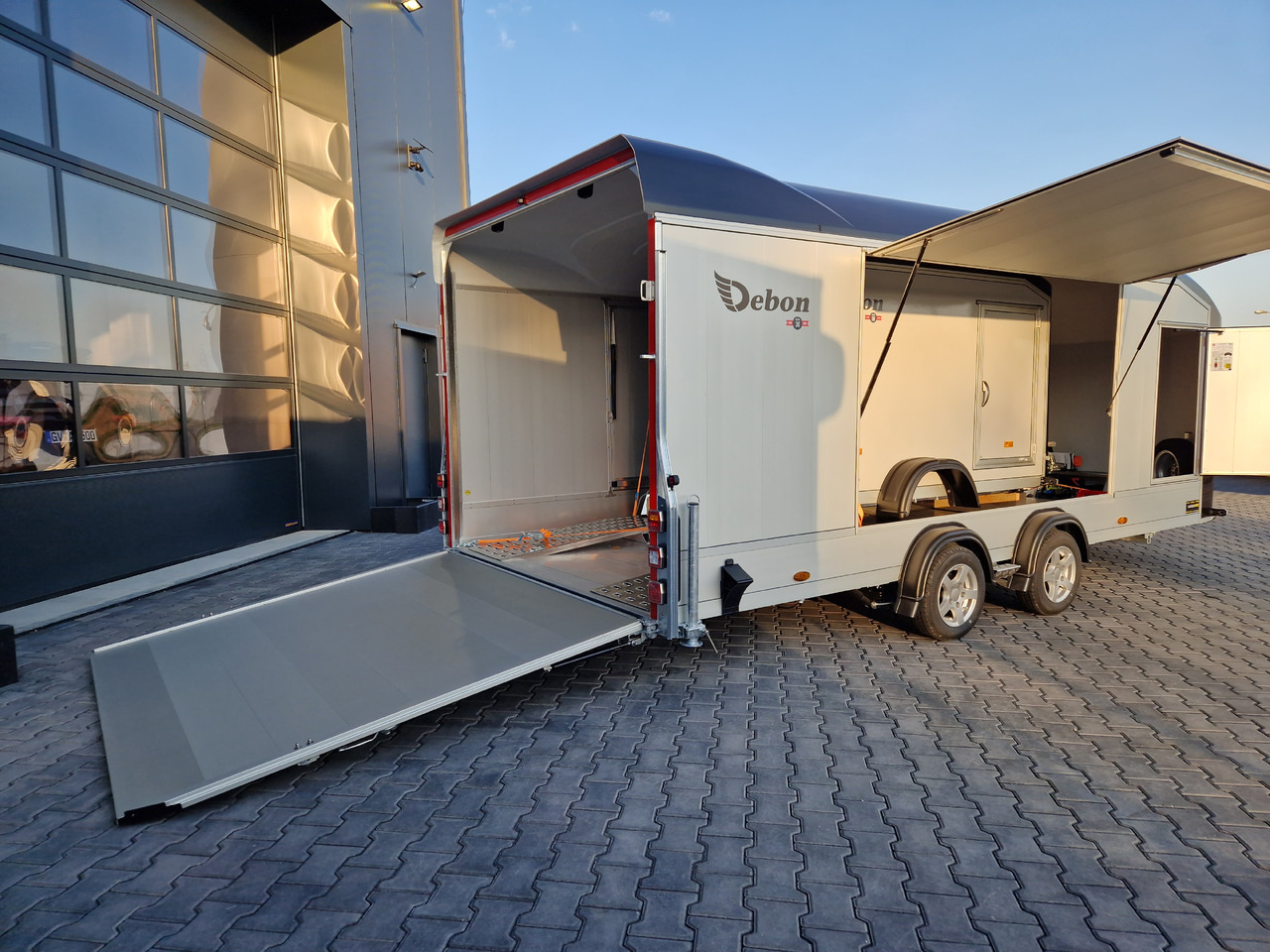 Ρυμουλκούμενη καντίνα Cargo Roadster 2000 550x220x204cm Poly black Car Pullman 3500kg Edition Vollausstattung: φωτογραφία 10
