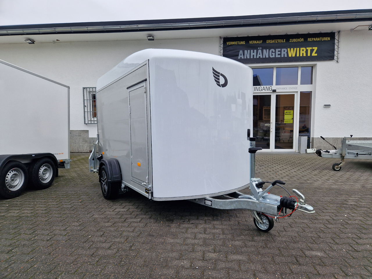 Cargo Roadster 400 312x164x184cm Alu Poly weiss Seitentür Alufelgen Aluboden 1300kg Pullman 100km/H - Ρυμούλκα κόφα: φωτογραφία 1 Cargo Roadster 400 312x164x184cm Alu Poly weiss Seitentür Alufelgen Aluboden 1300kg Pullman 100km/H - Ρυμούλκα κόφα: φωτογραφία 1