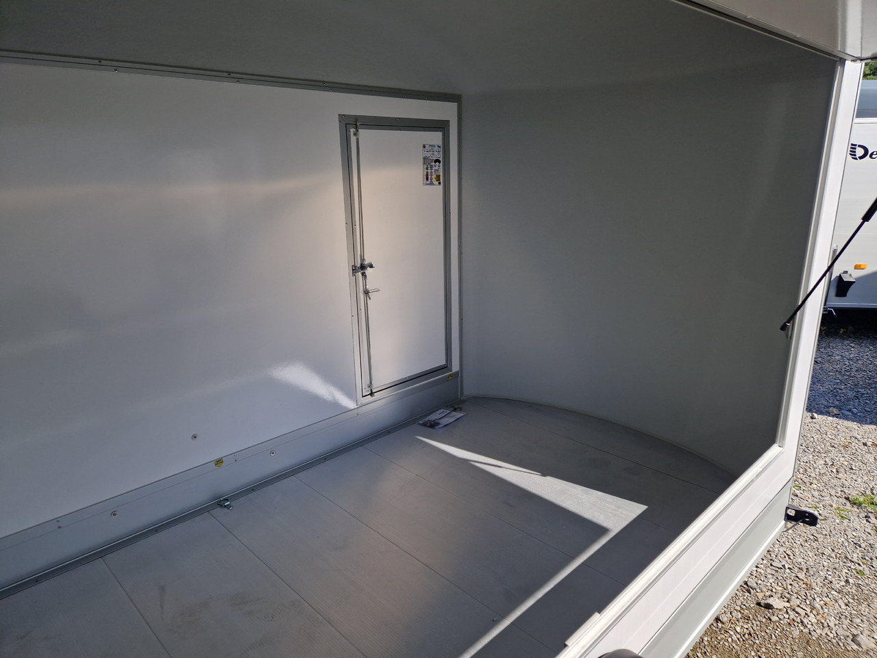 Cargo Roadster 400 312x164x184cm Sandwich Poly black Seitetür Seitenklappe 1300kg Pullman 100km/H - Ρυμούλκα κόφα: φωτογραφία 2 Cargo Roadster 400 312x164x184cm Sandwich Poly black Seitetür Seitenklappe 1300kg Pullman 100km/H - Ρυμούλκα κόφα: φωτογραφία 2