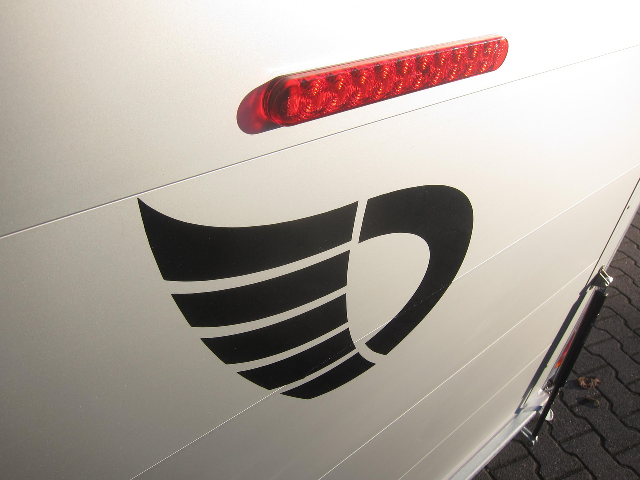 Cargo Roadster 500 312x167x199cm Alu Poly white Seitentür Pullman 100km/H 2000kg - Ρυμούλκα κόφα: φωτογραφία 4 Cargo Roadster 500 312x167x199cm Alu Poly white Seitentür Pullman 100km/H 2000kg - Ρυμούλκα κόφα: φωτογραφία 4