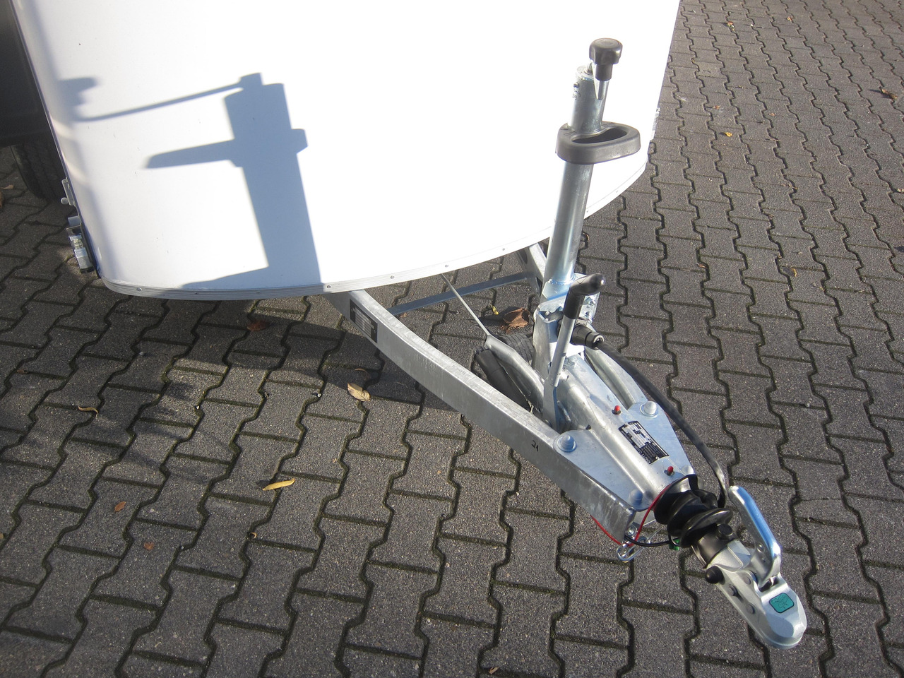 Cargo Roadster 500 312x167x199cm Alu Poly white Seitentür Pullman 100km/H 2000kg - Ρυμούλκα κόφα: φωτογραφία 5 Cargo Roadster 500 312x167x199cm Alu Poly white Seitentür Pullman 100km/H 2000kg - Ρυμούλκα κόφα: φωτογραφία 5