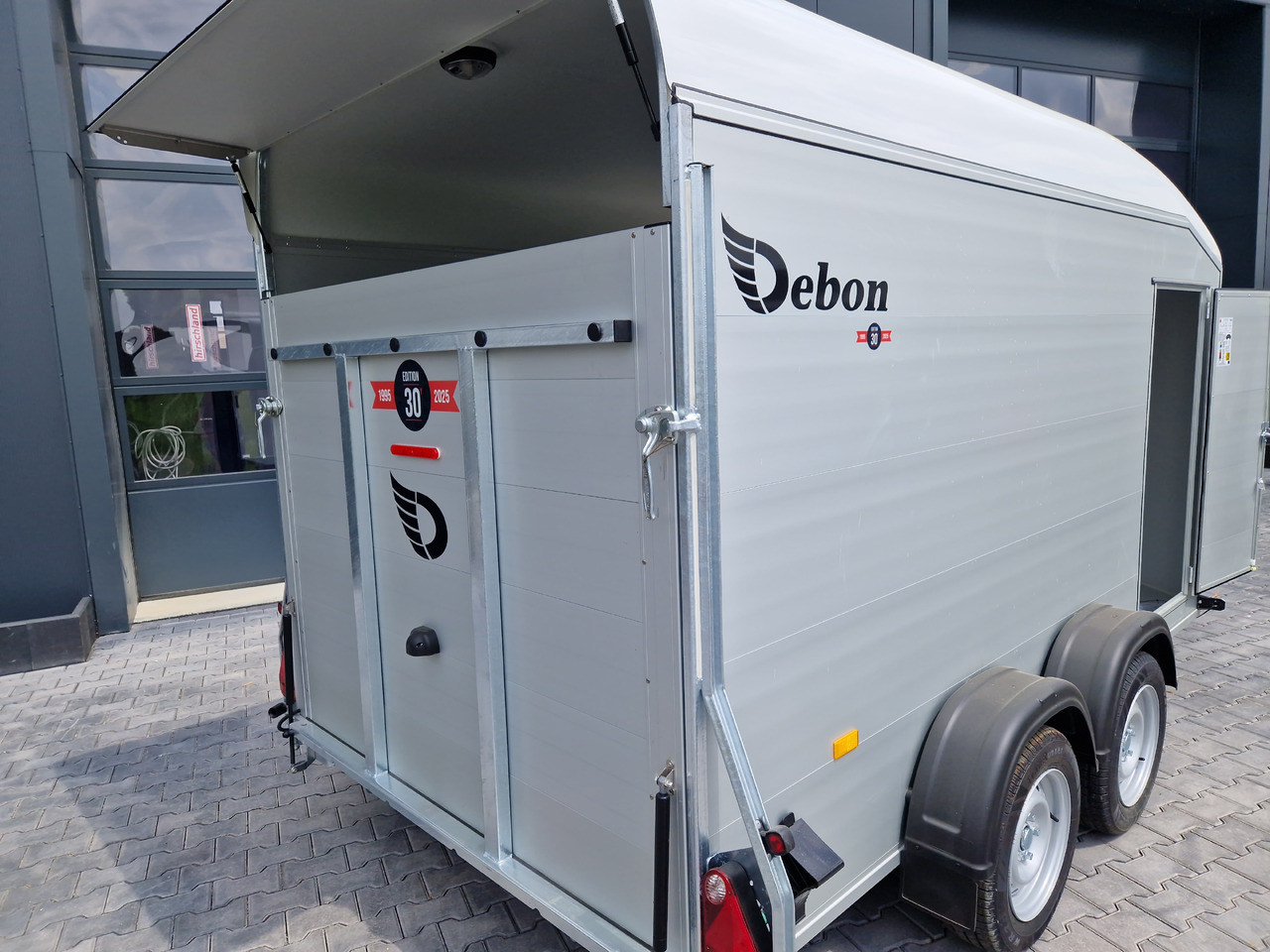 Cargo Roadster 700 plus 375x180x200cm Alu Poly weiß Seitentür Pullman 100km/H 2600kg Modell 2025 - Ρυμούλκες αυτοκίνητο: φωτογραφία 4 Cargo Roadster 700 plus 375x180x200cm Alu Poly weiß Seitentür Pullman 100km/H 2600kg Modell 2025 - Ρυμούλκες αυτοκίνητο: φωτογραφία 4