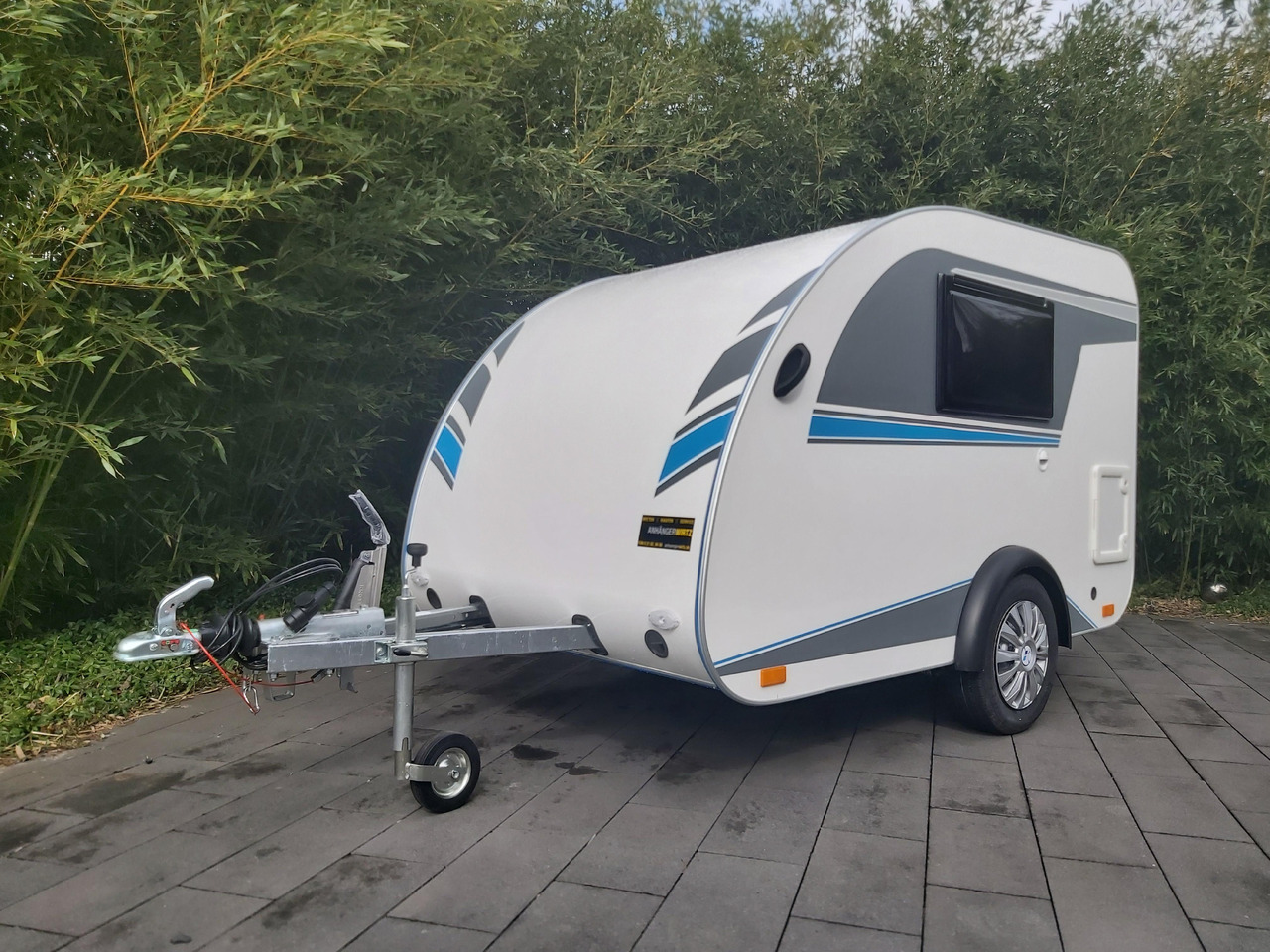 Mini Camper Mini Tommy TMC25 252x140x121cm aero V1 Küche 12V/230V 100km/H 750kg gebremst Modell 24 - Ρυμουλκούμενο τροχόσπιτο: φωτογραφία 1 Mini Camper Mini Tommy TMC25 252x140x121cm aero V1 Küche 12V/230V 100km/H 750kg gebremst Modell 24 - Ρυμουλκούμενο τροχόσπιτο: φωτογραφία 1