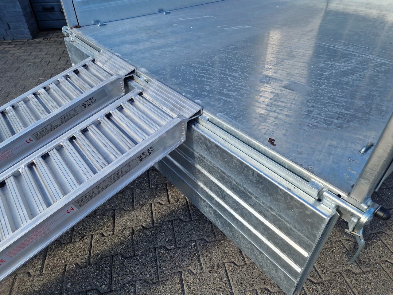 Leasing  Saris Kipper 3 SKS 310 176 40cm Stahlwände HD elektro Notpumpe Alurampen Stützen 3000kg 100km/H Saris Kipper 3 SKS 310 176 40cm Stahlwände HD elektro Notpumpe Alurampen Stützen 3000kg 100km/H: φωτογραφία 15