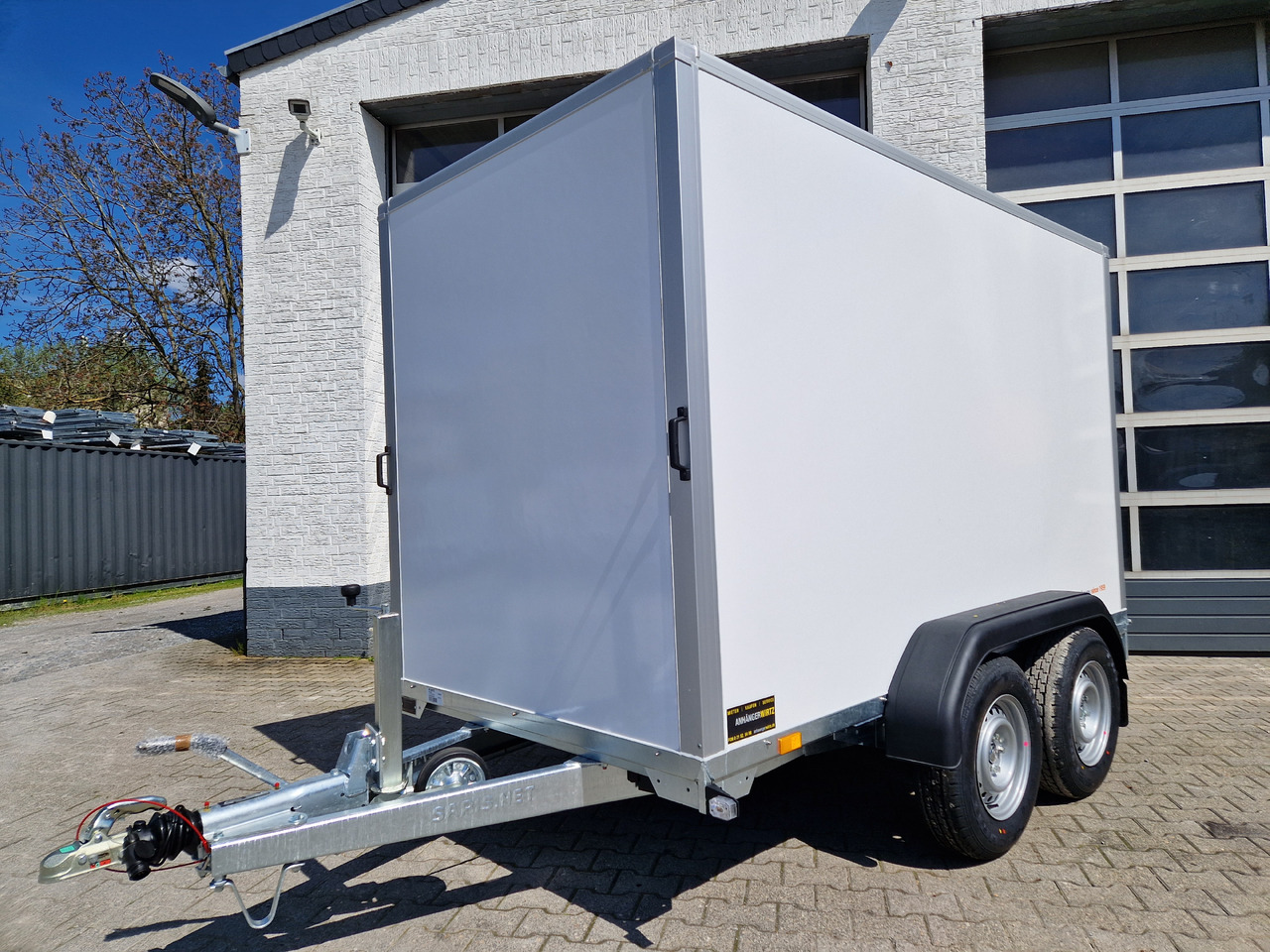 Ρυμούλκα κόφα Saris Koffer GO 306 154 180 2700 2 306x154x180cm GFK weiß Auffahrklappe (M) 2700kg Modell 2025: φωτογραφία 9