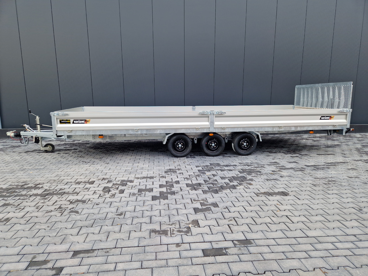 Variant Maschinentransporter 3563 UX Maxi Load 620x210x30cm LED Tridem Parabel black 3500kg - Τρέιλερ μεταφοράς μηχανημάτων: φωτογραφία 2 Variant Maschinentransporter 3563 UX Maxi Load 620x210x30cm LED Tridem Parabel black 3500kg - Τρέιλερ μεταφοράς μηχανημάτων: φωτογραφία 2