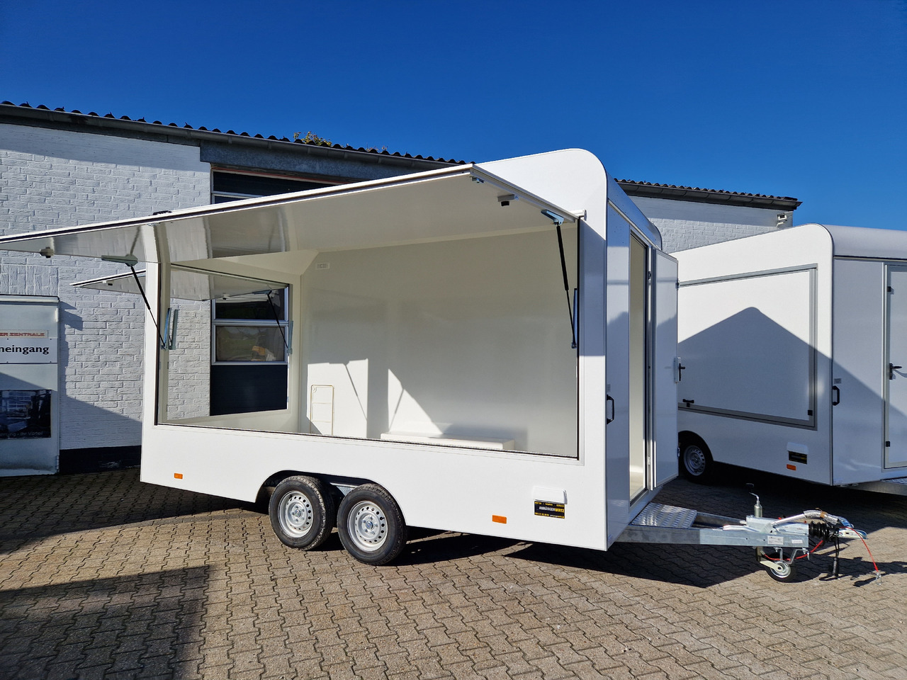 Verkaufsanhänger VK 422 200 aero retro 420x200x230cm 2 Verkaufsklappen Tür vorn (XL) 2000kg - Ρυμουλκούμενη καντίνα: φωτογραφία 1 Verkaufsanhänger VK 422 200 aero retro 420x200x230cm 2 Verkaufsklappen Tür vorn (XL) 2000kg - Ρυμουλκούμενη καντίνα: φωτογραφία 1