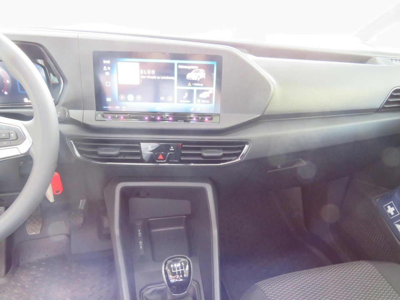 VOLKSWAGEN Caddy Cargo 2.0 TDI 75 kW Klima ZV - Μικρό βαν: φωτογραφία 5 VOLKSWAGEN Caddy Cargo 2.0 TDI 75 kW Klima ZV - Μικρό βαν: φωτογραφία 5