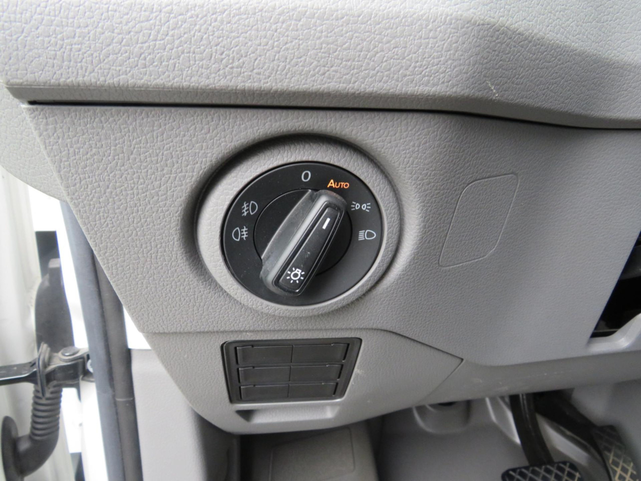 VOLKSWAGEN Crafter 35 L3H3 Kasten 4MOTION Navi ZV - Βαν: φωτογραφία 5 VOLKSWAGEN Crafter 35 L3H3 Kasten 4MOTION Navi ZV - Βαν: φωτογραφία 5