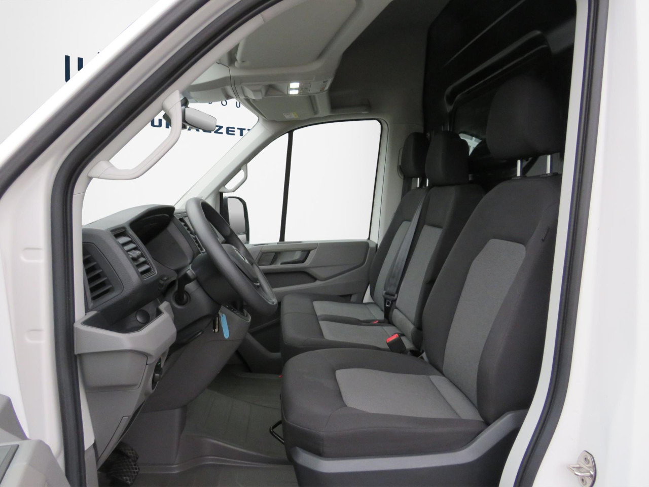 VOLKSWAGEN Crafter 35 L3H3 Kasten 4MOTION Navi ZV - Βαν: φωτογραφία 3 VOLKSWAGEN Crafter 35 L3H3 Kasten 4MOTION Navi ZV - Βαν: φωτογραφία 3