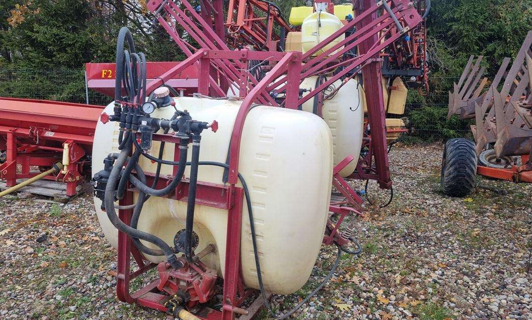 Hardi 850 - Ψεκαστικό: φωτογραφία 2 Hardi 850 - Ψεκαστικό: φωτογραφία 2