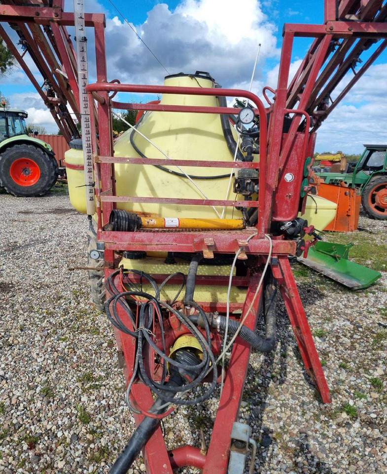 Hardi Commander 2600 - Συρόμενο ψεκαστικό: φωτογραφία 2 Hardi Commander 2600 - Συρόμενο ψεκαστικό: φωτογραφία 2