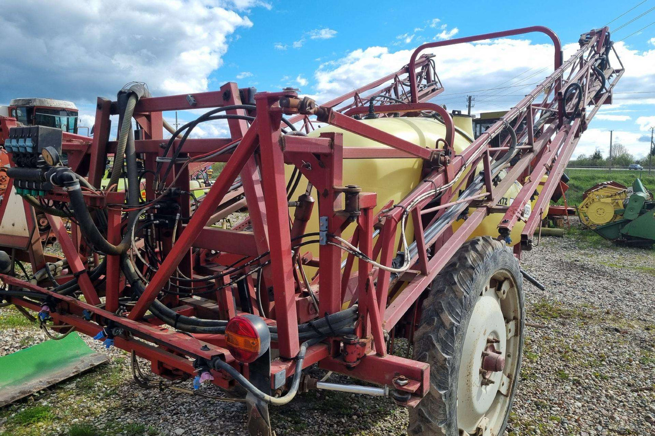 Hardi Commander 2600 - Συρόμενο ψεκαστικό: φωτογραφία 5 Hardi Commander 2600 - Συρόμενο ψεκαστικό: φωτογραφία 5