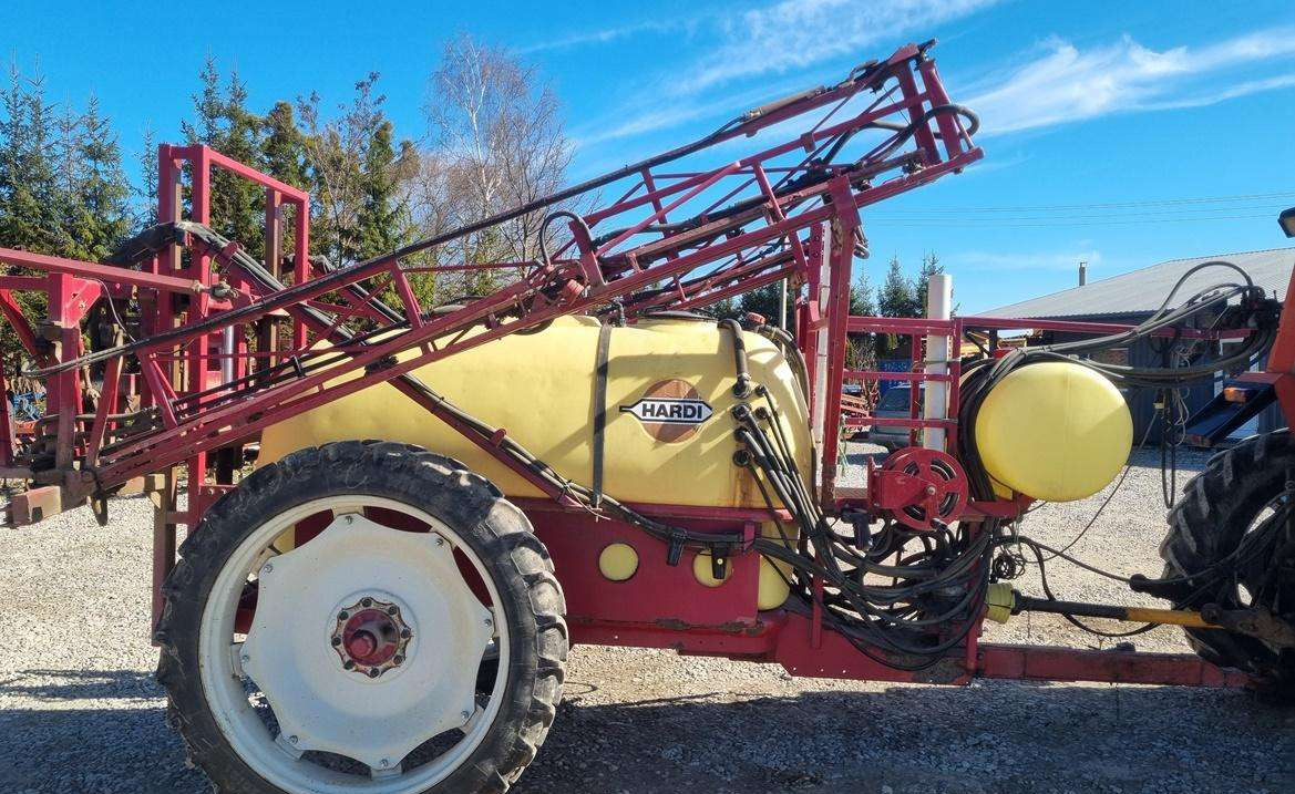 Hardi TZY 2500 - Ψεκαστικό: φωτογραφία 4 Hardi TZY 2500 - Ψεκαστικό: φωτογραφία 4