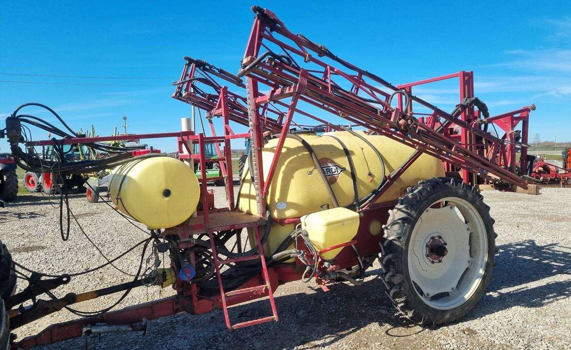 Hardi TZY 2500 - Ψεκαστικό: φωτογραφία 1 Hardi TZY 2500 - Ψεκαστικό: φωτογραφία 1