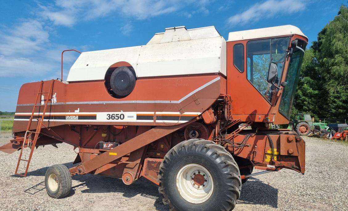 Laverda 3650 - Θεριζοαλωνιστική μηχανή: φωτογραφία 2 Laverda 3650 - Θεριζοαλωνιστική μηχανή: φωτογραφία 2