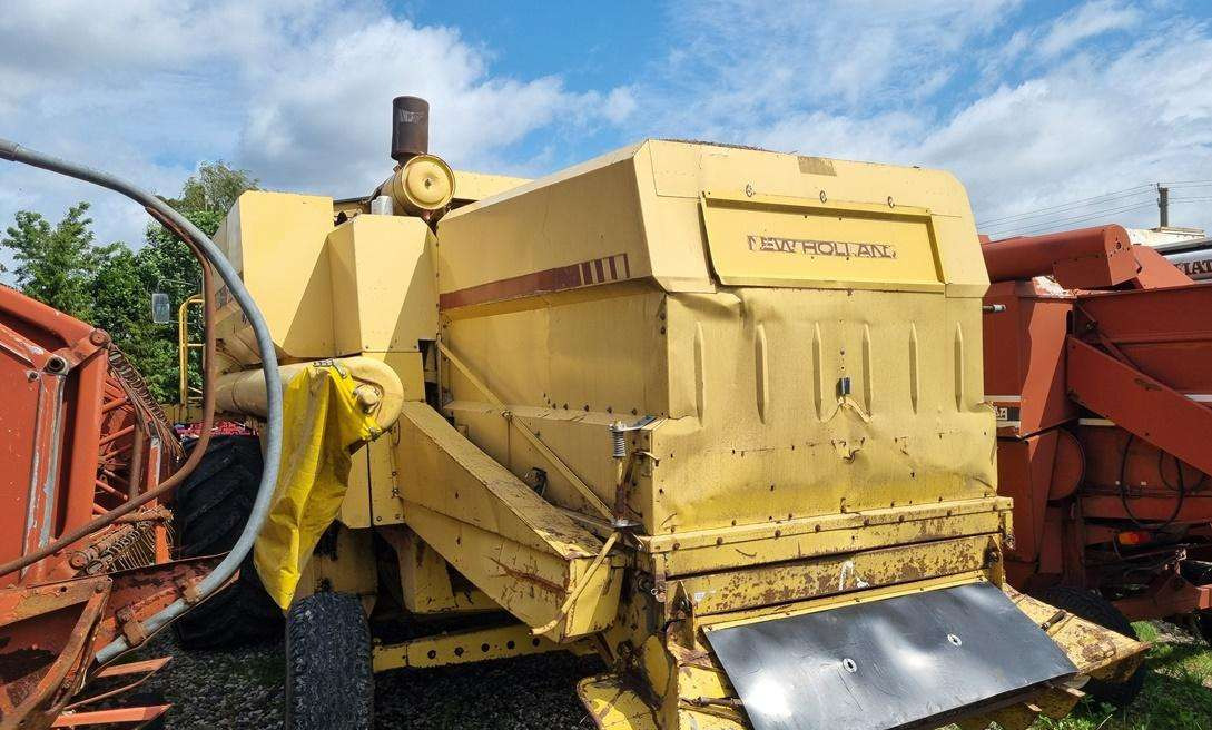 New Holland TX36 - Θεριζοαλωνιστική μηχανή: φωτογραφία 3 New Holland TX36 - Θεριζοαλωνιστική μηχανή: φωτογραφία 3