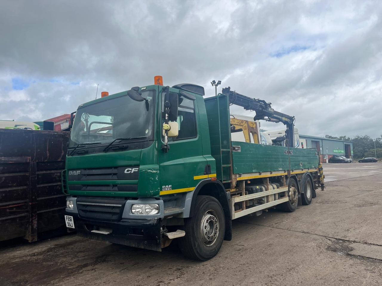 DAF CF 75 310 - Φορτηγό με ανοιχτή καρότσα, Φορτηγό με γερανό: φωτογραφία 2 DAF CF 75 310 - Φορτηγό με ανοιχτή καρότσα, Φορτηγό με γερανό: φωτογραφία 2