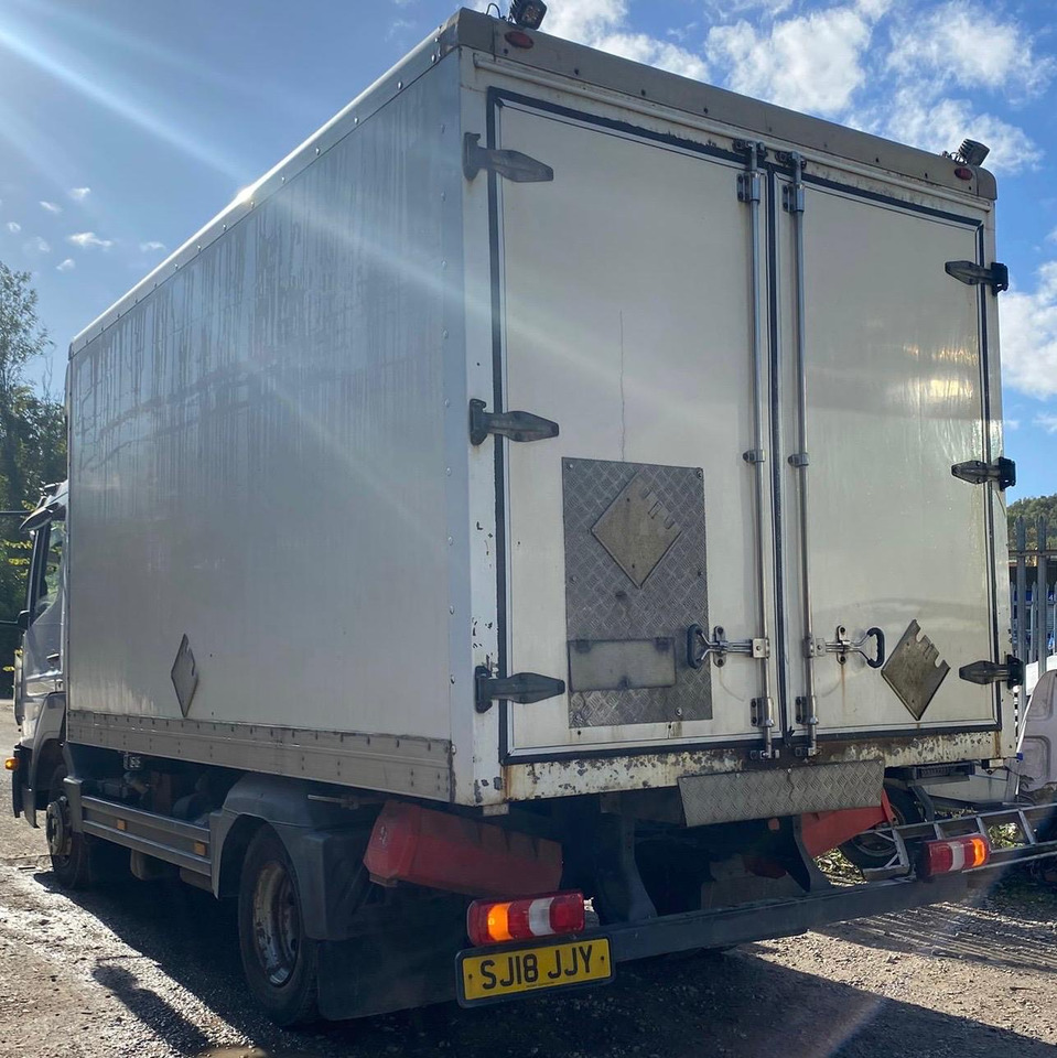 Mercedes Atego 816 - Φορτηγό κόφα: φωτογραφία 4 Mercedes Atego 816 - Φορτηγό κόφα: φωτογραφία 4