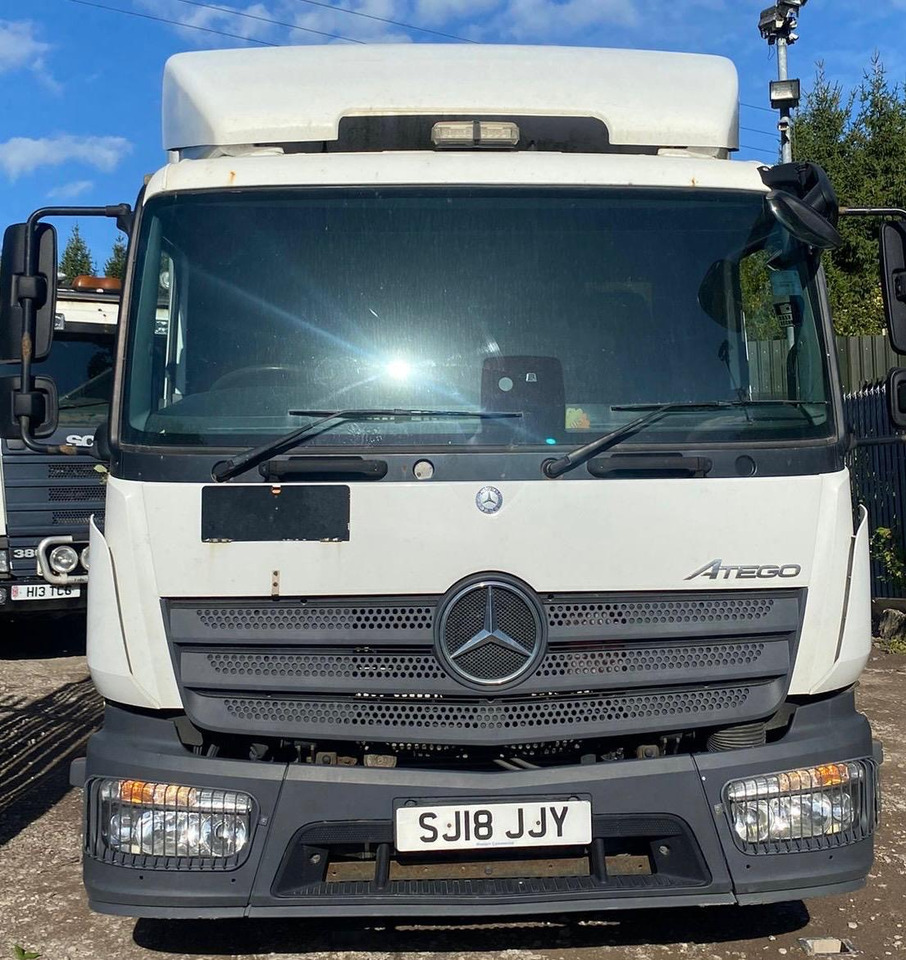 Mercedes Atego 816 - Φορτηγό κόφα: φωτογραφία 2 Mercedes Atego 816 - Φορτηγό κόφα: φωτογραφία 2