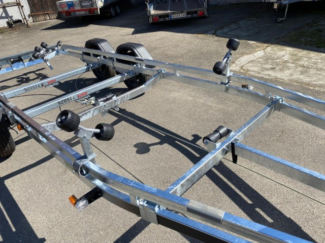 Brenderup Brenderup Premium Bootsanhänger 242500TB SR mit Superrollen, 2,5 to. 7,2m/ 24 Fuß - Τρέιλερ σκαφών: φωτογραφία 5 Brenderup Brenderup Premium Bootsanhänger 242500TB SR mit Superrollen, 2,5 to. 7,2m/ 24 Fuß - Τρέιλερ σκαφών: φωτογραφία 5