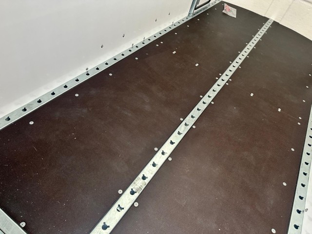 Καινούριο Ρυμούλκα κόφα Brian James Box Van 600-3516-27-2-12-B, 3690 x 1580 mm, 2,7 to.: φωτογραφία 7 Καινούριο Ρυμούλκα κόφα Brian James Box Van 600-3516-27-2-12-B, 3690 x 1580 mm, 2,7 to.: φωτογραφία 7