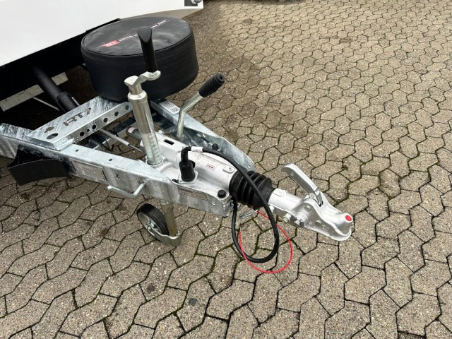 Brian James Race Transporter 7, RT7 397-6023-35-3-10-W, 6000 x 2300 mm, 3,5 to. - Ρυμούλκα αυτοκινητάμαξα: φωτογραφία 5 Brian James Race Transporter 7, RT7 397-6023-35-3-10-W, 6000 x 2300 mm, 3,5 to. - Ρυμούλκα αυτοκινητάμαξα: φωτογραφία 5