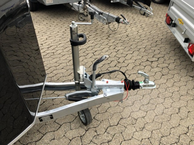 Cheval Liberte Debon Cargo 2 Poly + Türe schwarz Aluräder 1300 kg, 100 km/h, 300x155x168cm - Ρυμούλκα κόφα: φωτογραφία 2 Cheval Liberte Debon Cargo 2 Poly + Türe schwarz Aluräder 1300 kg, 100 km/h, 300x155x168cm - Ρυμούλκα κόφα: φωτογραφία 2