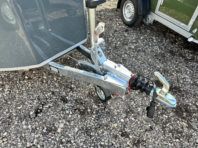 Cheval Liberte Debon Fourgon Cargo 2 Poly + Türe Eisengrau 1300 kg, 100 km/h, 300x155x168cm - Ρυμούλκα κόφα: φωτογραφία 2 Cheval Liberte Debon Fourgon Cargo 2 Poly + Türe Eisengrau 1300 kg, 100 km/h, 300x155x168cm - Ρυμούλκα κόφα: φωτογραφία 2