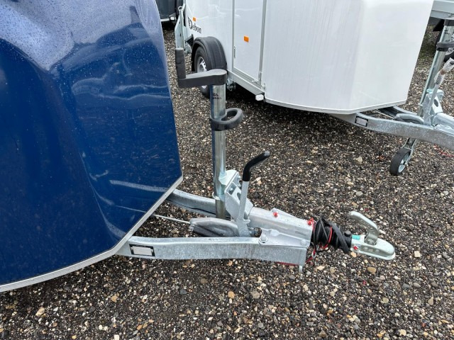 Cheval Liberte Debon Fourgon Cargo 2 Poly + Türe blau 1300 kg, 100 km/h, 300x155x168cm - Ρυμούλκα κόφα: φωτογραφία 2 Cheval Liberte Debon Fourgon Cargo 2 Poly + Türe blau 1300 kg, 100 km/h, 300x155x168cm - Ρυμούλκα κόφα: φωτογραφία 2