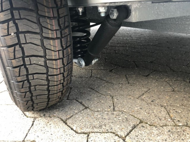 Cheval Liberte Debon Roadster 500 Alu + Türe 2600 kg, 100 km/h, 320x167x200cm - Ρυμούλκα κόφα: φωτογραφία 3 Cheval Liberte Debon Roadster 500 Alu + Türe 2600 kg, 100 km/h, 320x167x200cm - Ρυμούλκα κόφα: φωτογραφία 3