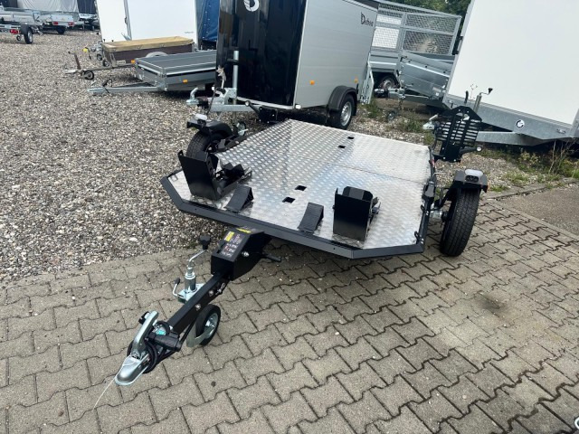 Lorries Motorradanhänger MT-2, 0,75 to. 240 x 174 cm, Alufelgen - Τρέιλερ μοτοσυκλετών: φωτογραφία 1 Lorries Motorradanhänger MT-2, 0,75 to. 240 x 174 cm, Alufelgen - Τρέιλερ μοτοσυκλετών: φωτογραφία 1